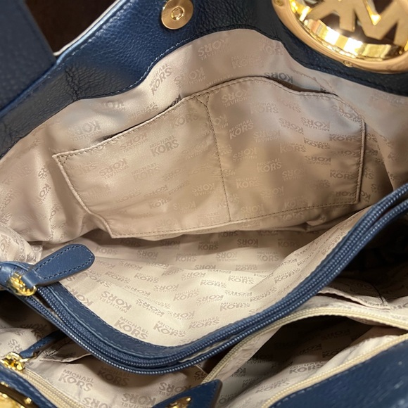 #131 NEW MICHAEL KORS FULTON PURSE Color Navy LG TOTE With Tags Storage Bag - Picture 8 of 8